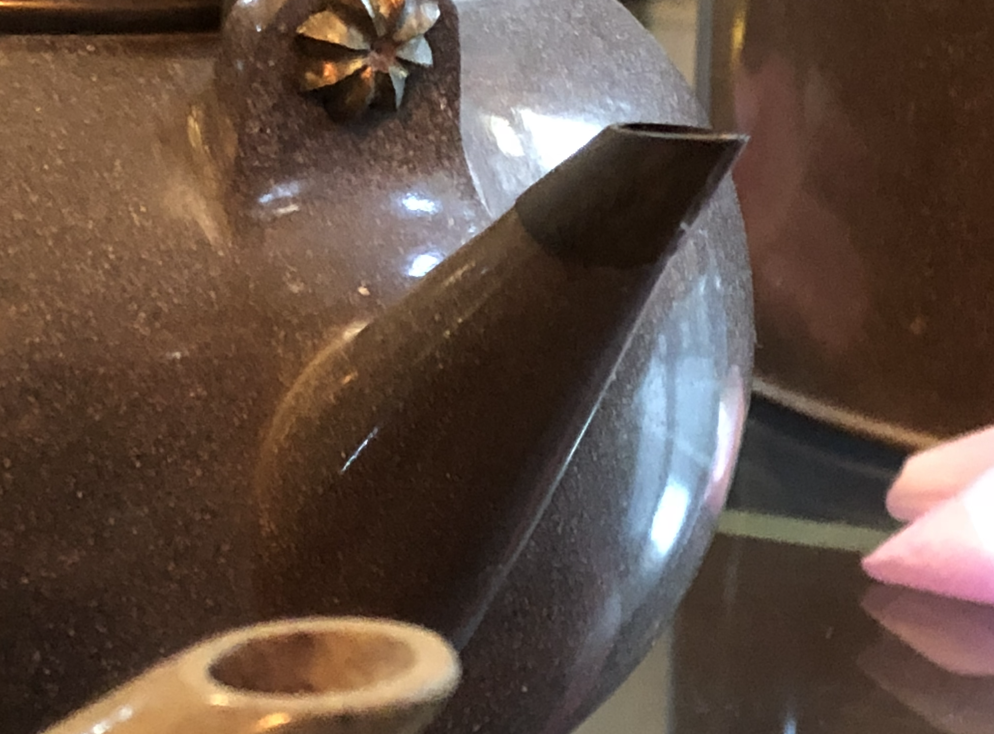 The Lost Art of Banana Charcoal Polishing: Reviving a Century-Old Teapot Technique