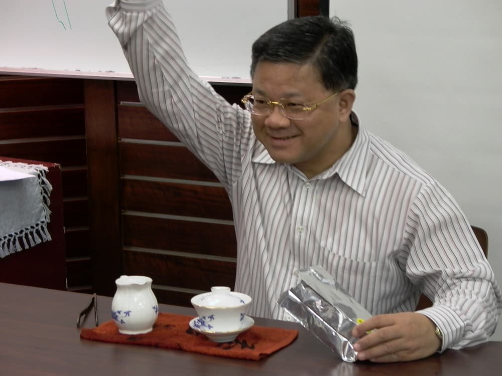 Why Distilled Water Makes Flat Tea: Water Vitality Is Key