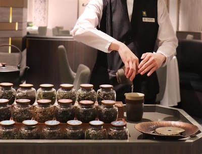 《食力》亞都麗緻大飯店「親自培育侍茶師」提供意象最經典專屬服務