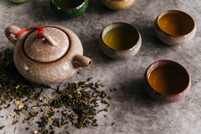 《鏡新聞》從國外紅回台灣 侍茶師以餐茶創造味蕾盛宴