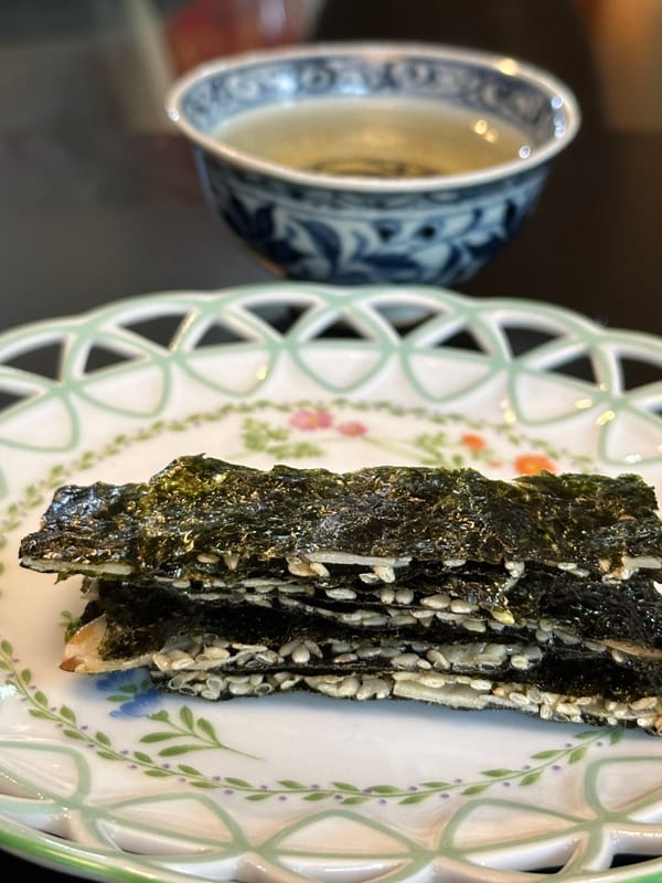 海苔與茶的最佳搭配方式：打造你的風味茶席
